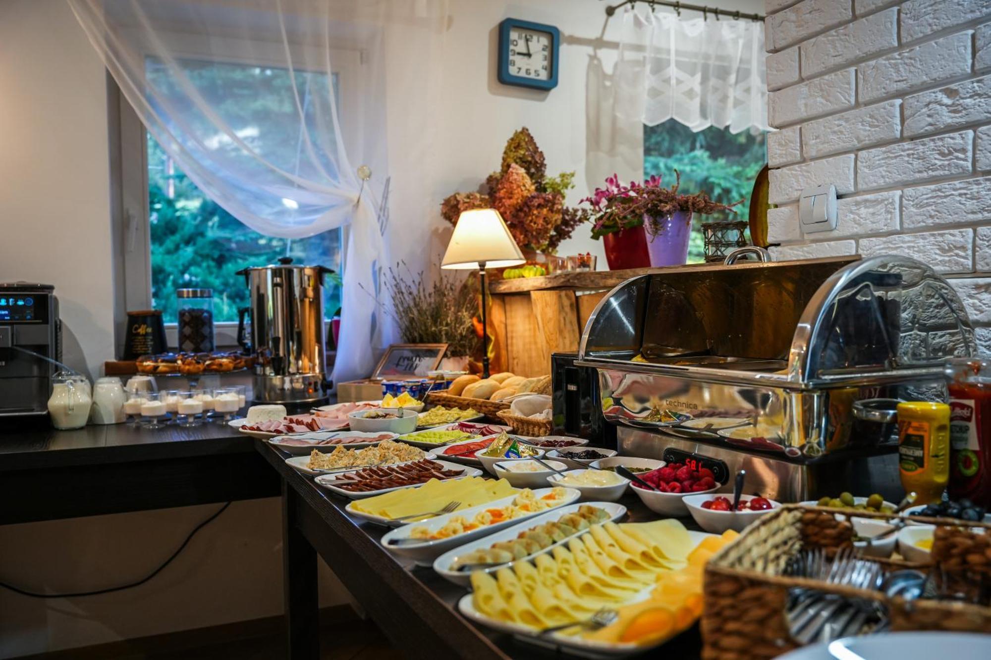 Appartement Sowi Gosciniec Wellness & Breakfast à Sokolec Extérieur photo